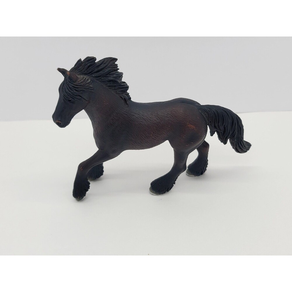 Schleich 2005 D-73527 Black Brown Friesian Mare Plastic Model Horse Figurine